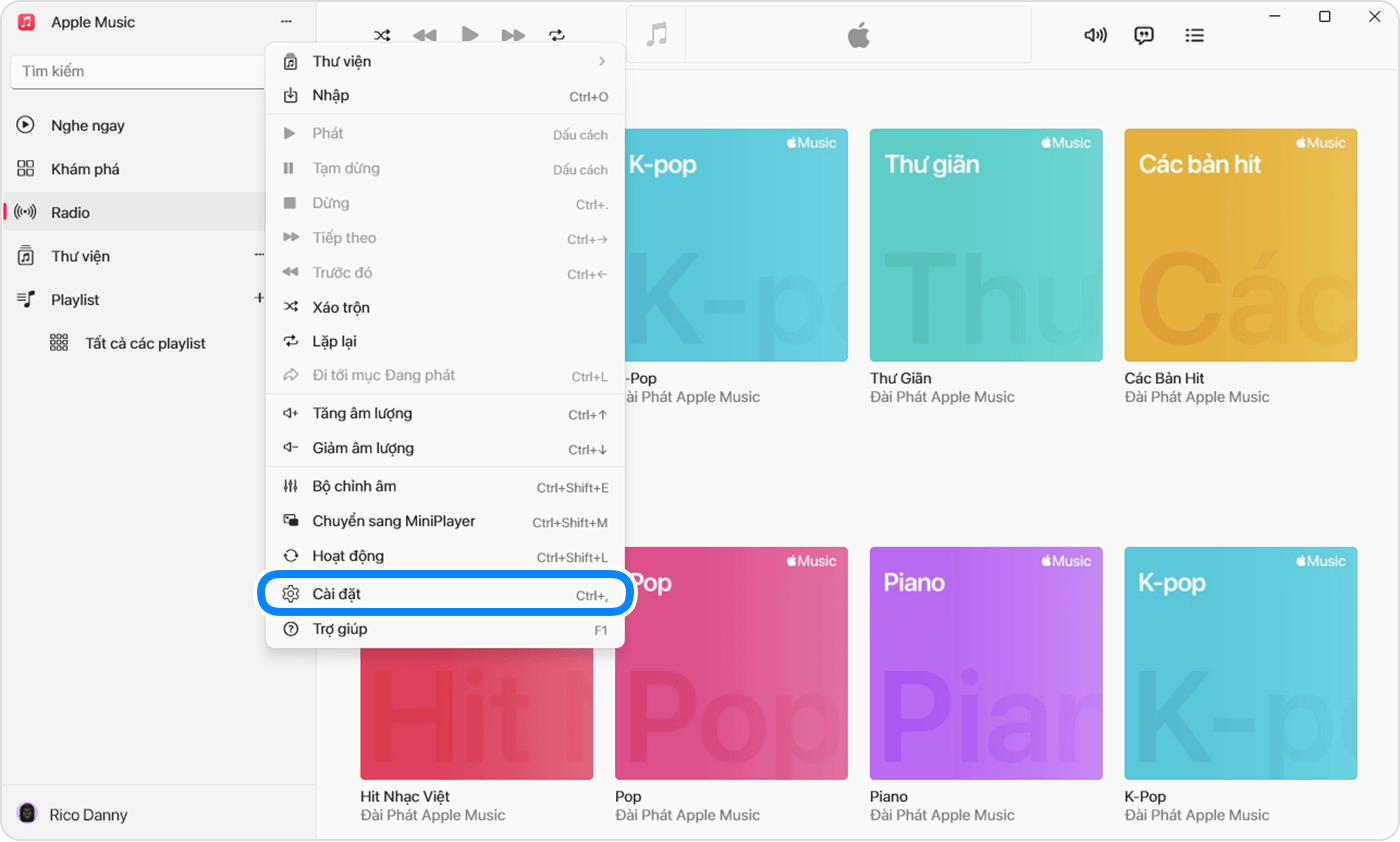 Ứng dụng Apple Music cho Windows đang hiển thị phần Cài đặt trong menu hiện ra khi bạn bấm vào các tác vụ thanh bên.