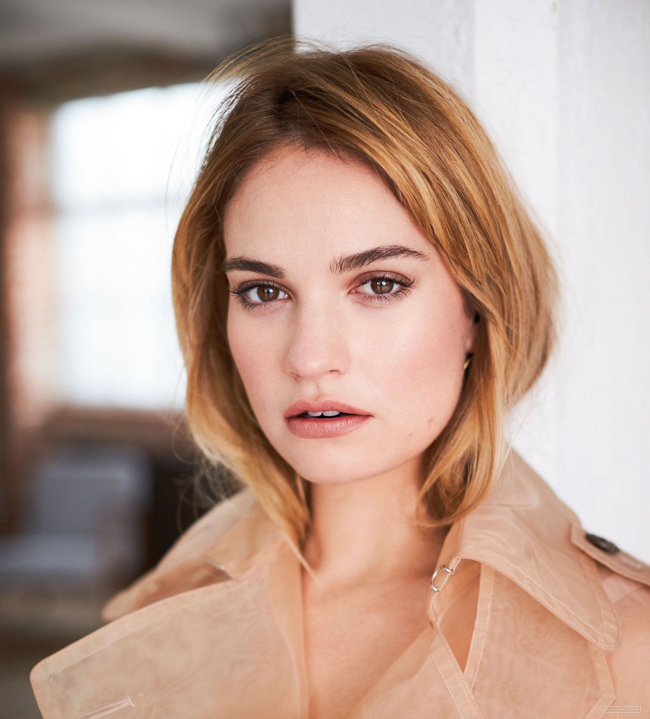 รายการ 97+ ภาพ lily james ภาพยนตร์และรายการโทรทัศน์ ใหม่ที่สุด image.