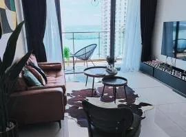 Country Garden Danga Bay Seaview Topmost Floor