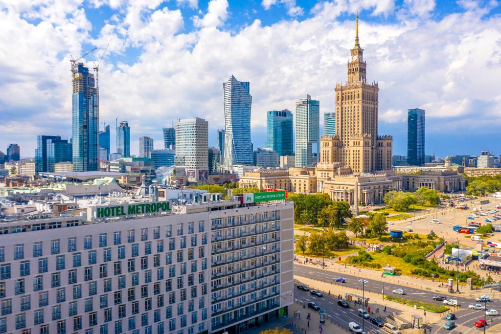 A general view of Varsó or a view of the city taken from a szállodákat