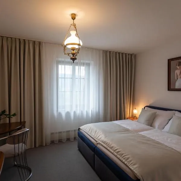 Hotel Zámeček Pod Hradem Starý Jičín 111, hotel din Tošovice