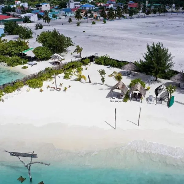 Ocean Waves Inn, hotel in Gaafaru