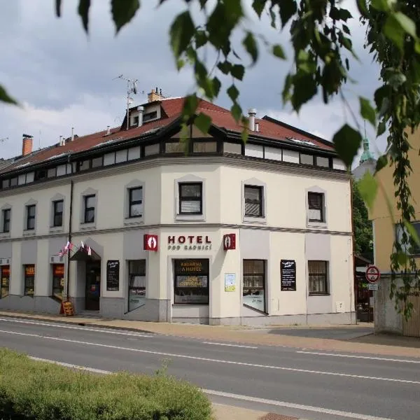 Hotel Pod Radnicí, hotel en Šumperk