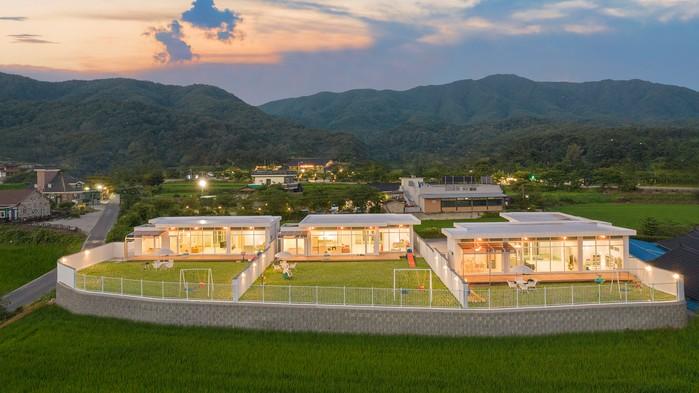 Gyeongju Sunflower Kids Pool Villa