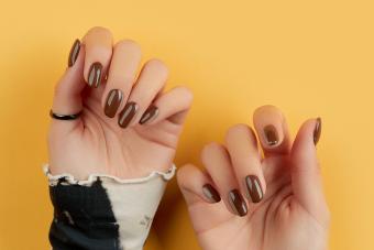 10 Neutral Nail Polishes Inspired by the Color of the Year