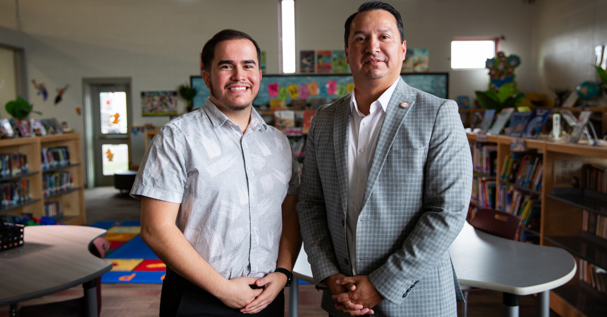 Uriel Iglesias and Mark Estrada pose together.