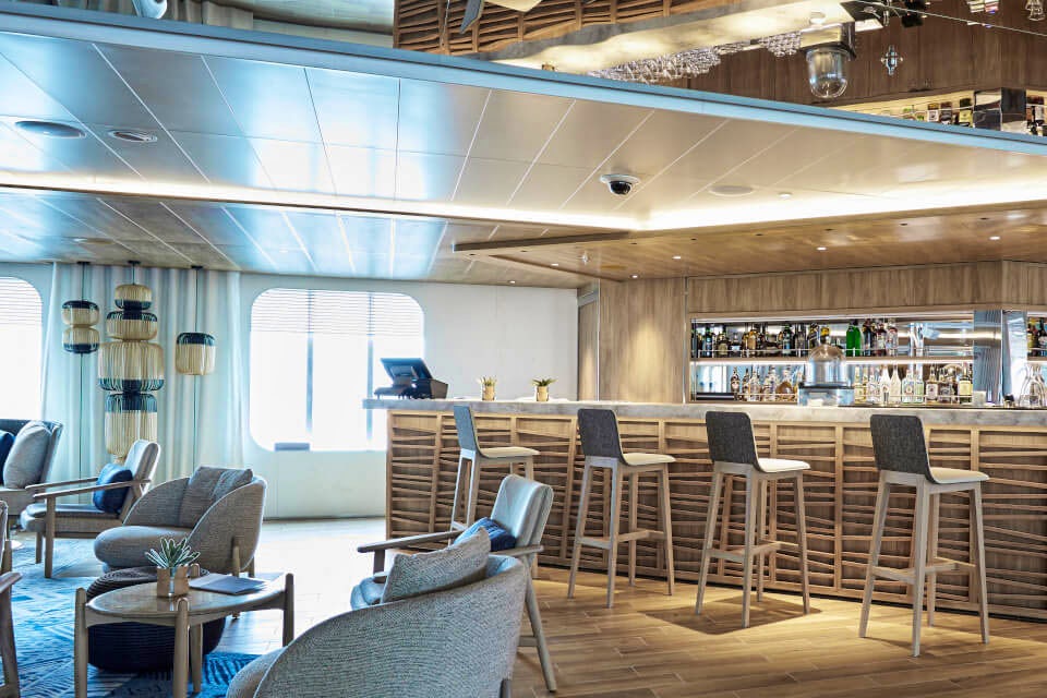 Bars with Ponant Cruises