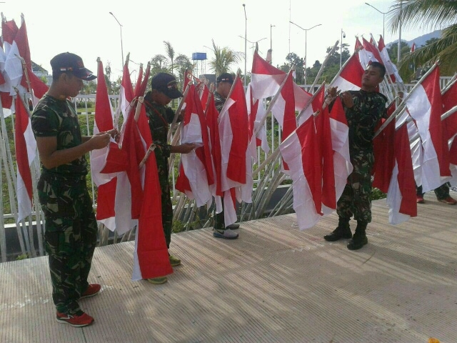 Peringati HUT RI, 2000 Bendera Merah Putih Berkibar di Perbatasan.