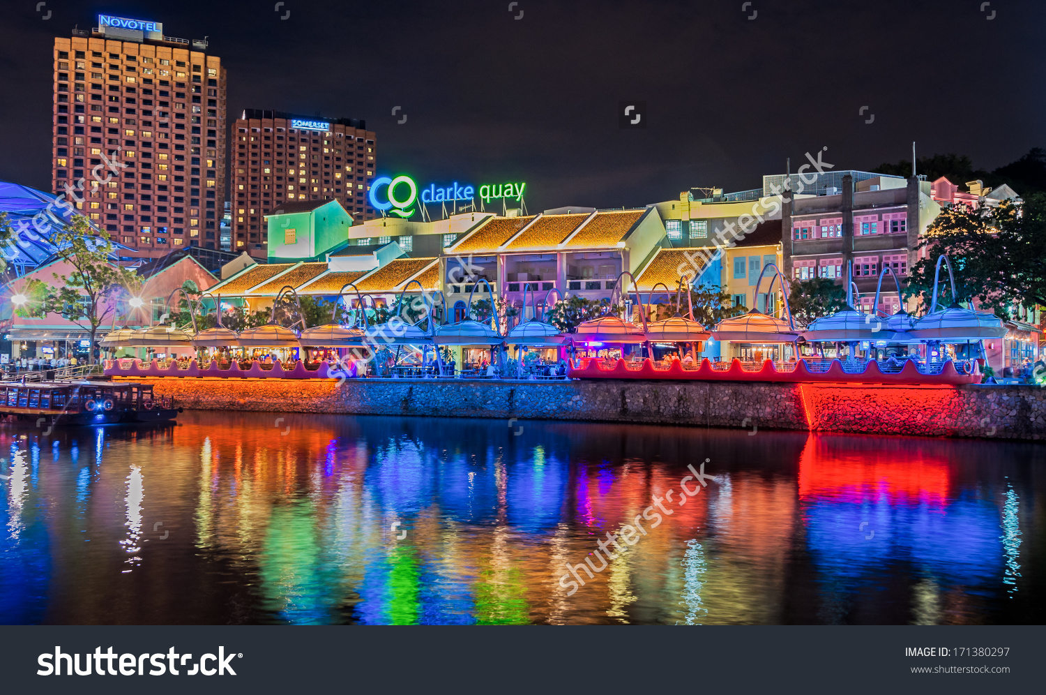 Singapore January 15 Colorful Light Building Stock Photo 171380297.