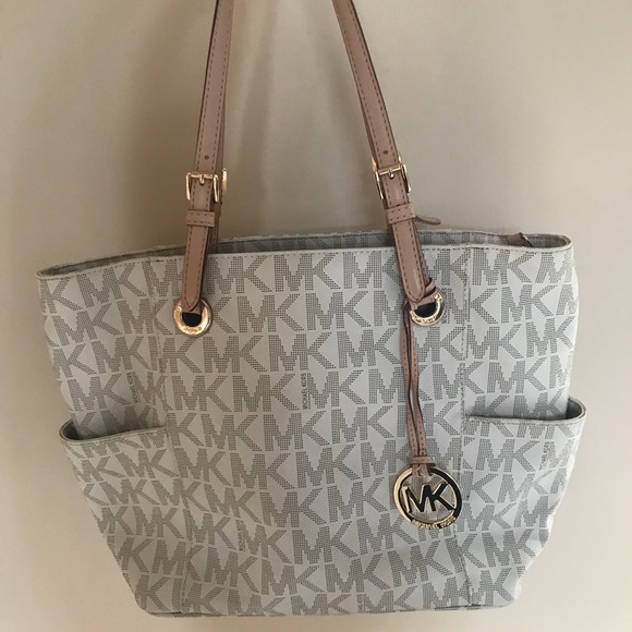 MICHAEL KORS Jet Set Logo Tote.