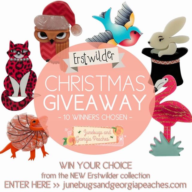 Erstwilder Christmas // GIVEAWAY.