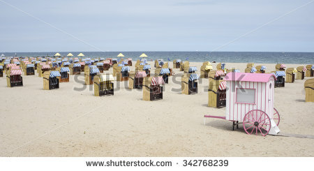 hooded_beach_chair" Stock Photos, Royalty.