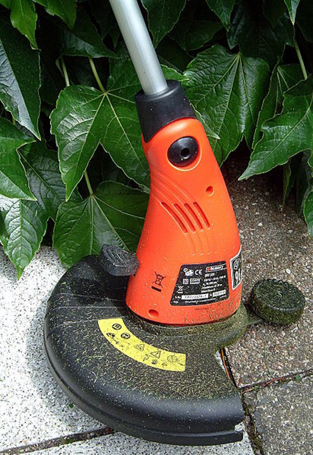 How to Use a String Trimmer Properly, Without Breaking the.