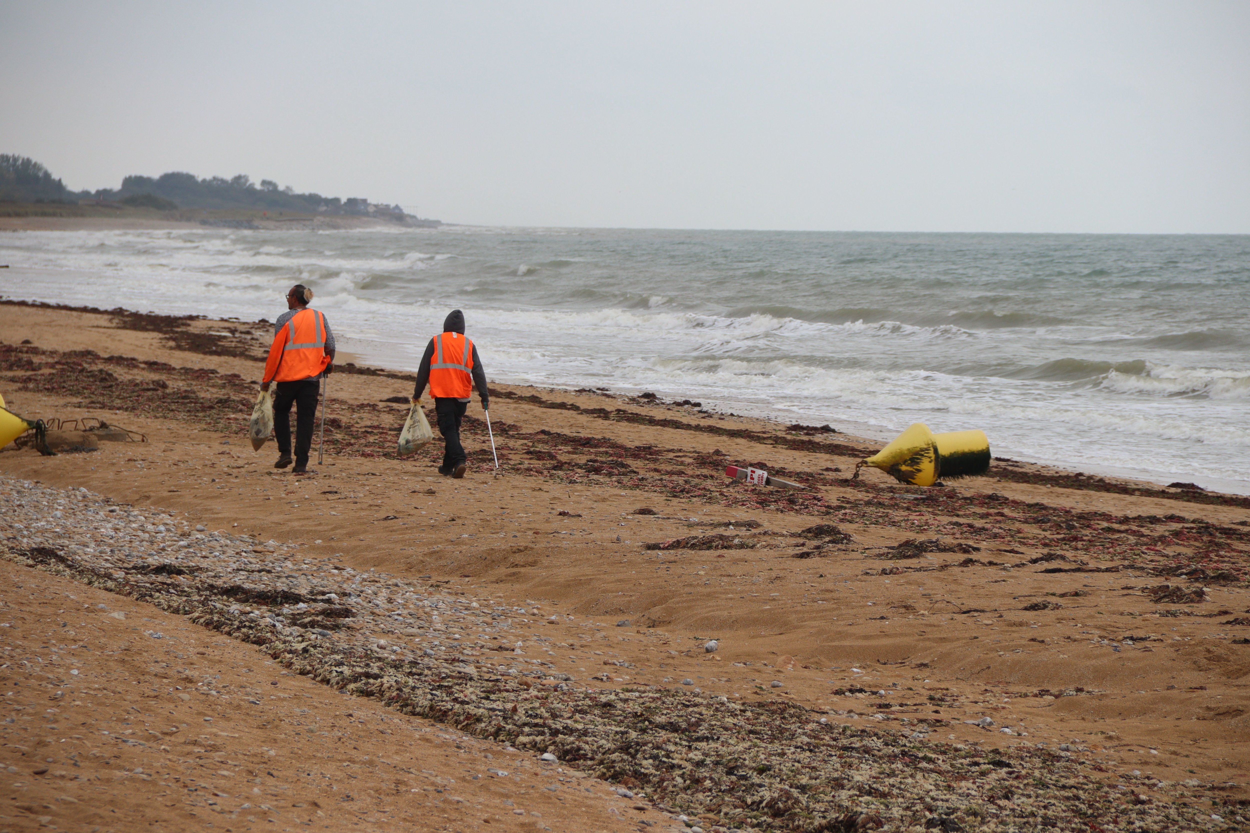 La plage de Courseulles-sur-Mer (Calvados), où ont été trouvés de ballots de cocaïne ce weekend. Une habitante affirme qu'elle était curieusement fréquentée au lendemain des échouages. LP/Esteban Pinel