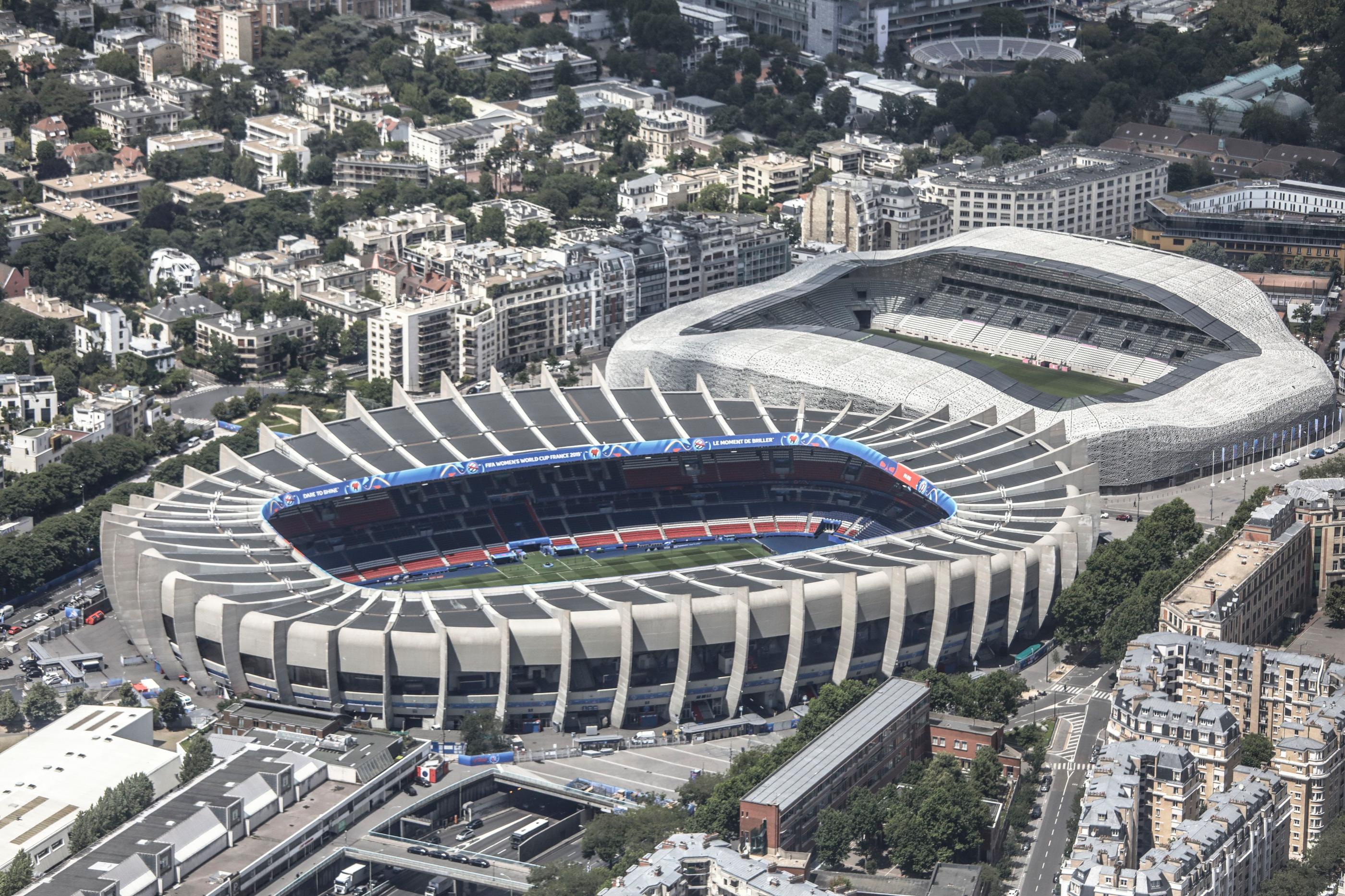 La proximité immédiate du Parc des Princes et du stade Jean-Bouin est sans doute le principal obstacle au déménagement du Paris FC dans le XVIe arrondissement. LP/Philippe de Poulpiquet