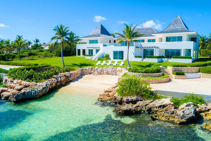 Le Bleu Villa its on 2.5 acres of beachfront in Little Harbor