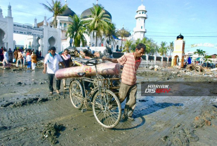 Gubes UI Kenang Perjuangan Tim Medis Saat Tsunami Aceh: Lumpur Setinggi Lutut di Gedung Rumah Sakit