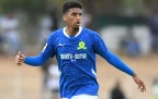 Mamelodi Sundowns defender Rushine De Reuck off to Israel