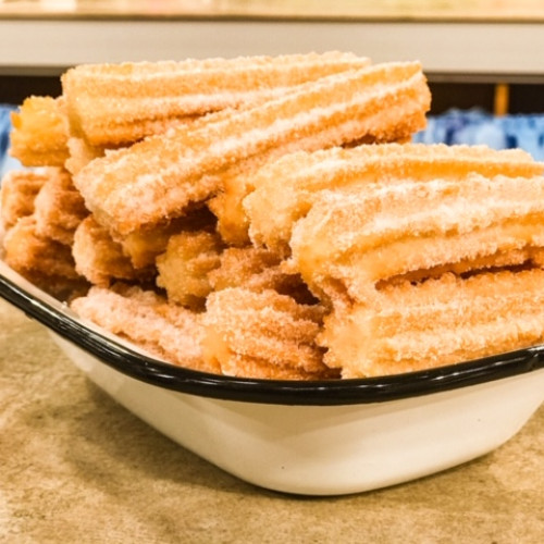 CHURROS RELLENOS DE DULCE DE LECHE