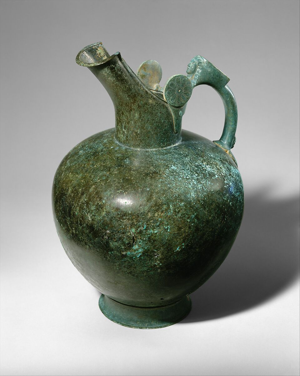 Bronze oinochoe