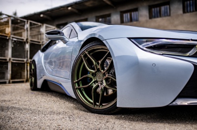 BMW i8 Concaver CVR3 Gloss Bronze-Green Chameleon