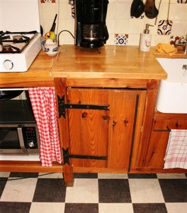 Country Style Kitchen Counter