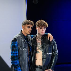 Die GNTM-Boys kritisieren das Männer-Make-up fürs Shooting