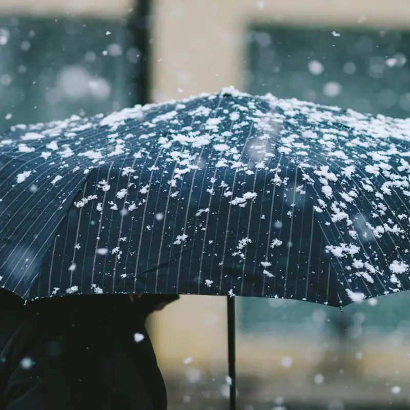 ¿Qué provincias están en alerta por viento y nieve en España?: la AEMET actualiza los avisos por el fuerte temporal