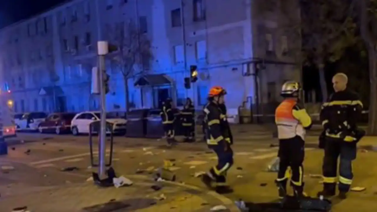 Atropello mortal en Madrid: un conductor pierde el control de su vehículo, arrolla a un ciclista y se da a la fuga en el barrio de Usera