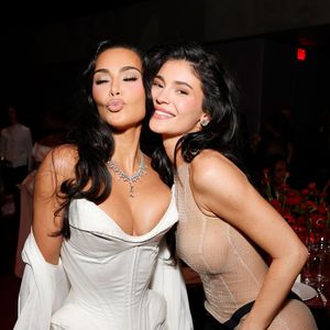 Fans verwechseln Kim Kardashian auf neuem Foto mit Kylie