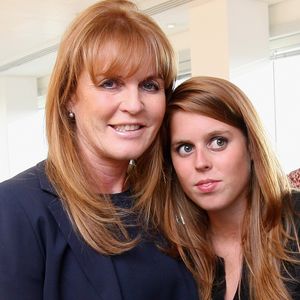 Sarah Ferguson zelebriert ihren 65. mit schwangerer Beatrice