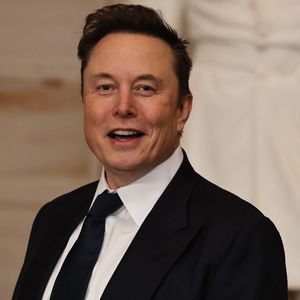 Experten sicher: Elon Musk ließ einige Beauty-OPs vornehmen