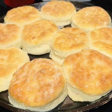 Fluffy Buttermilk Biscuits