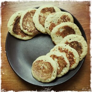 Banana, oat and almond pancakes