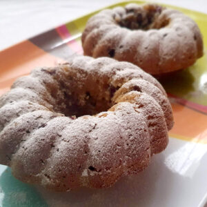 Apple and blackberry mini bundt cakes