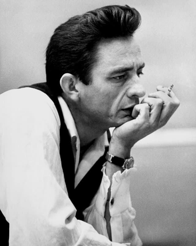 Johnny Cash hairstyle 