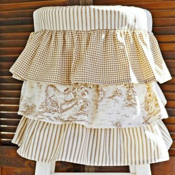 Ruffled stool cover1