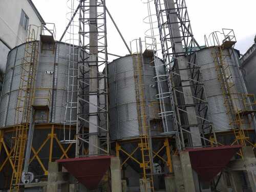 Industrial Hopper Bottom Silo - Color: Silver