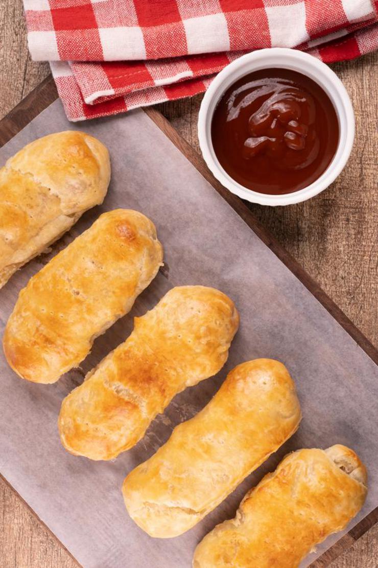 Easy Cheese Stuffed Bread Sticks