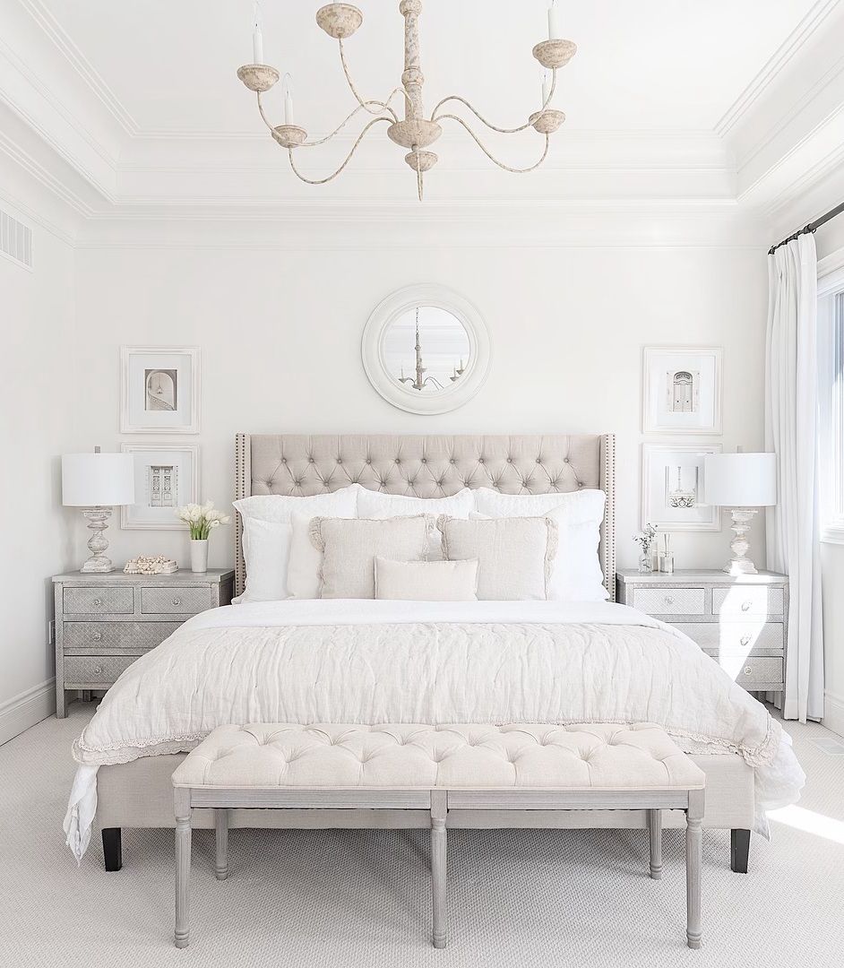 Neutral gray bedroom via @jessicamendesdesign