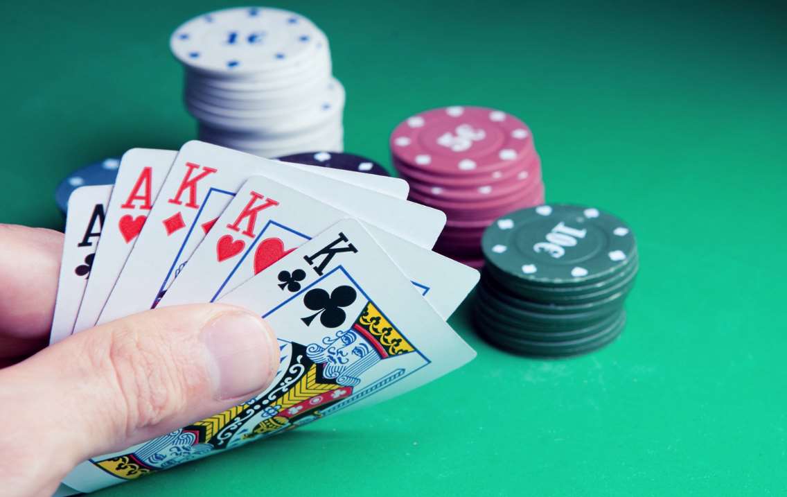 Psychology Tips When Playing Poker - Curious Mind Magazine