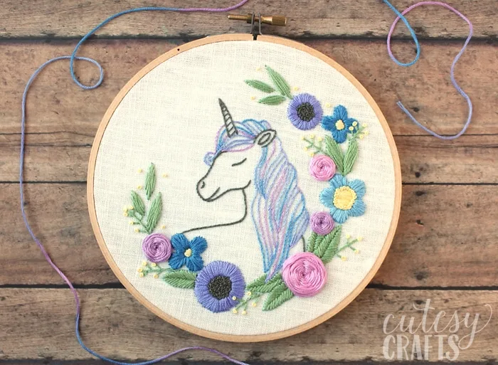 Free Embroidery Patterns - Floral Unicorn