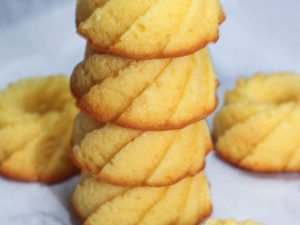 Mini Orange Cakes