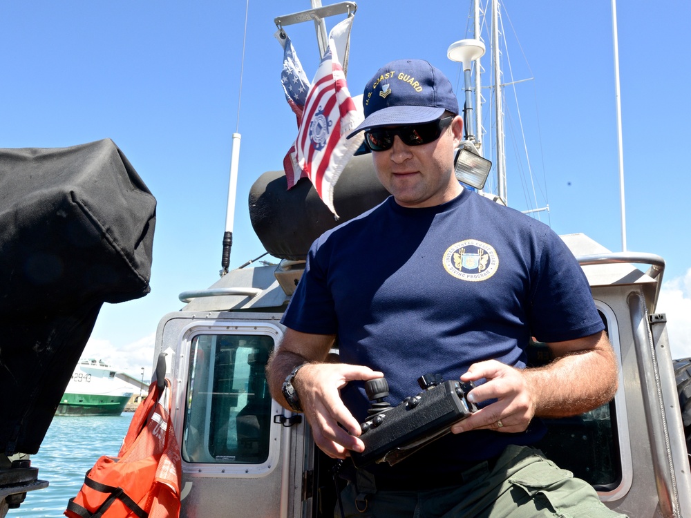 Coast Guard RDLP conducts ROV training off Oahu