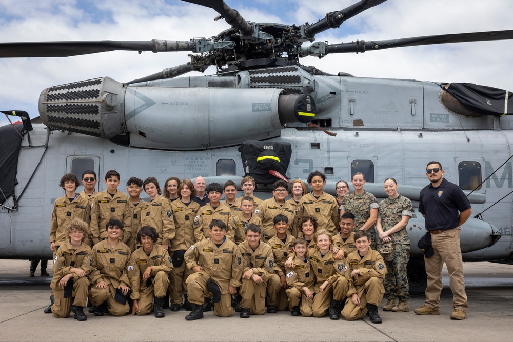 Palm Desert Charter Middle School Cadets visit MCAS Miramar