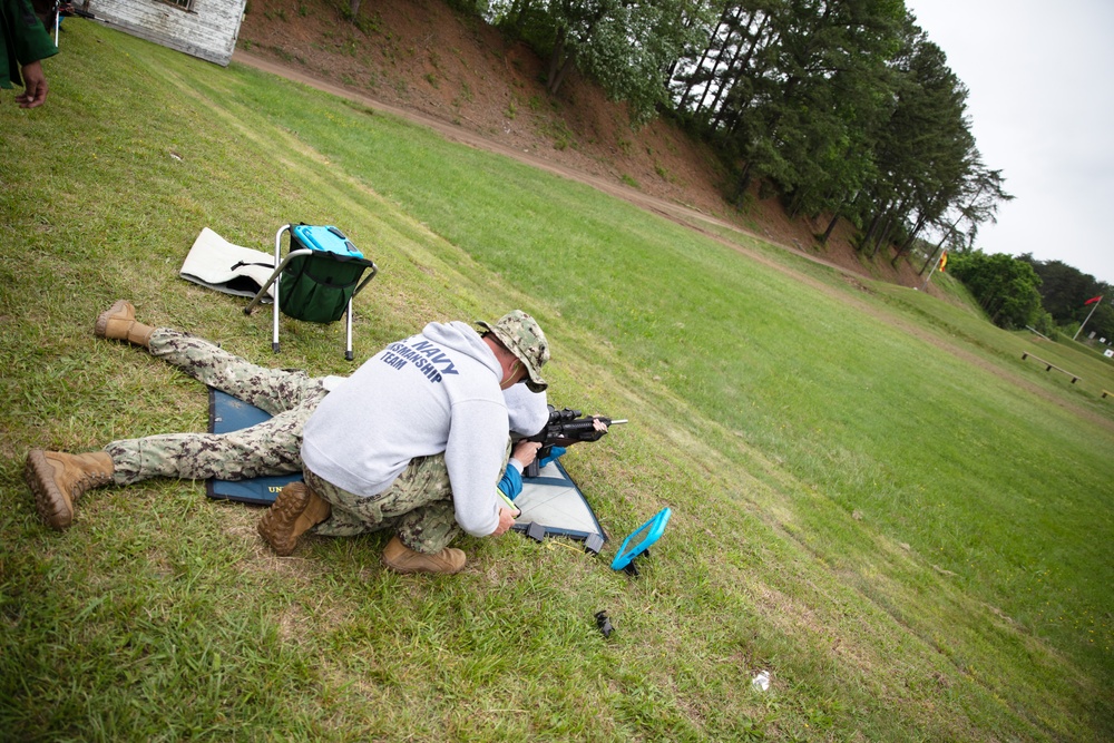 DVIDS - Images - US Navy Marksmanship Team Shoots Competitive Rifle ...