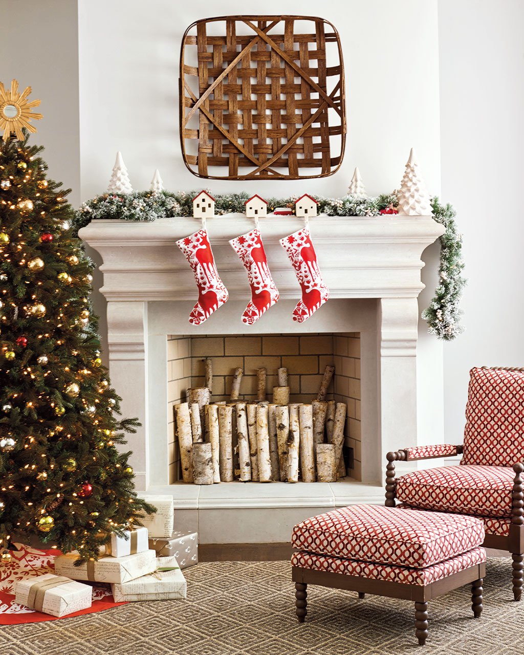 3 Festive Mantels to Inspire Your Holiday Home - How to Decorate image.