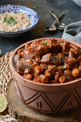 Delicious okra dish with sauce and meat, Plate rice, Arabic meals, recipes and delicious food dishes, delicious meals, delicious food, okra dish