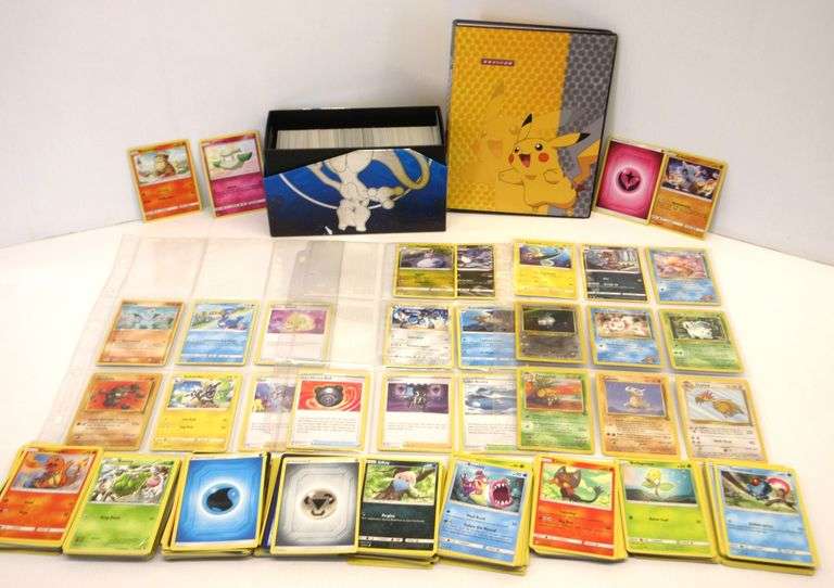 Assorted Pokemon Cards - Albrecht Auction Service