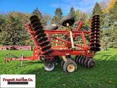 Krause 4900 Tandem Disk, 24’, 11L-15 Tires on 6 Bolt Rims, Approx 22” Disks, (Model: 4945WR), Very Low Acres, SN: 1162